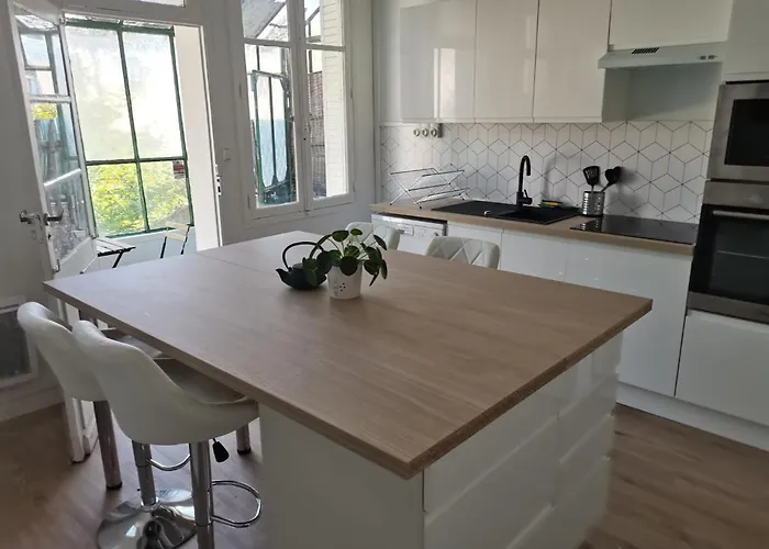 Belle Maison 12p 6 Couchages Centre Avec Jardin Tours