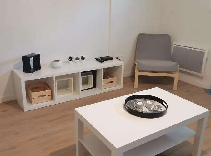 Dom wakacyjny Belle Maison 12p 6 Couchages Centre Avec Jardin